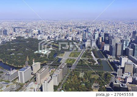 官庁街と皇居／空撮 27045558