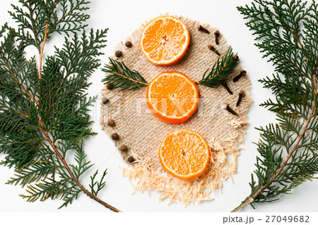 Christmas tree branch, mandarin, New Year Christmas tree branch, mandarin, New Year 27049682