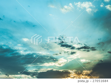 夕方 夕方 27051684