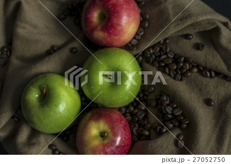 Vintage red and green apple with coffee bean Vintage red and green apple with coffee bean 27052750