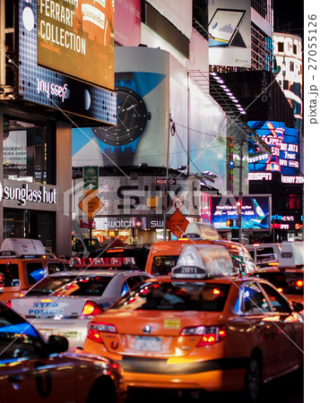 ニューヨーク・タイムズスクエアの渋滞ラッシュ / Times Square 27055126