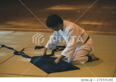 martial artist martial artist 27059180