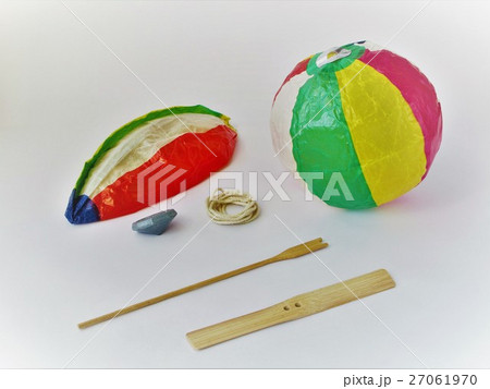 伝統的なおもちゃ 27061970