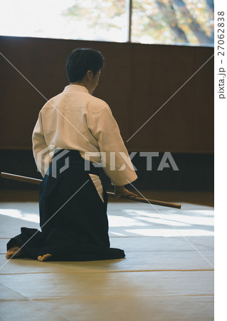 martial artist 27062838