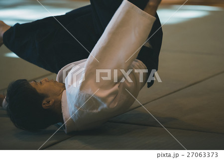martial artist martial artist 27063373