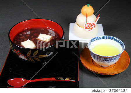 ぜんざいとお供え餅 27064124