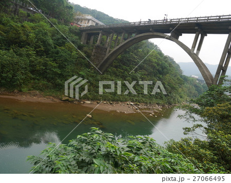 秘境のアーチ橋 秘境のアーチ橋 27066495