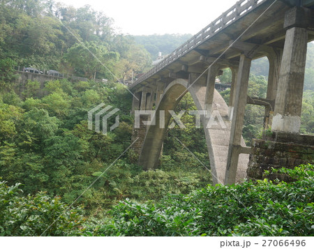 秘境のアーチ橋 秘境のアーチ橋 27066496