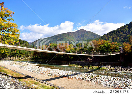 白川郷にかかる橋 であい橋 27068478