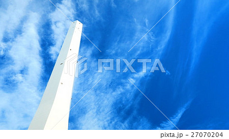 豊島清掃工場の煙突 27070204