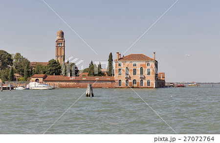 Lagoon and cityscape in Venice, Italy. Lagoon and cityscape in Venice, Italy. 27072764