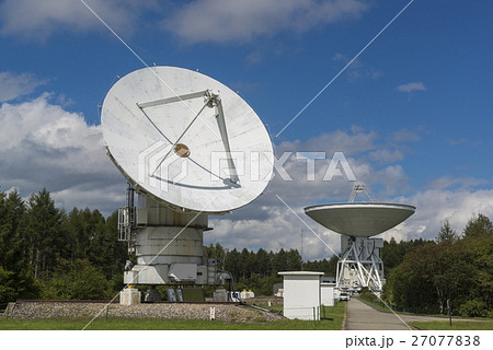 野辺山宇宙電波観測所の電波望遠鏡 27077838