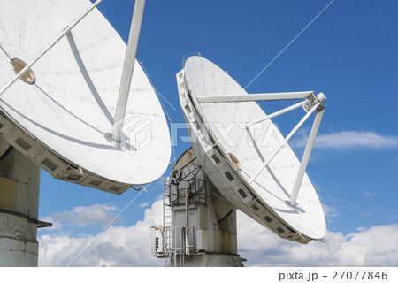 野辺山宇宙電波観測所の電波望遠鏡 27077846