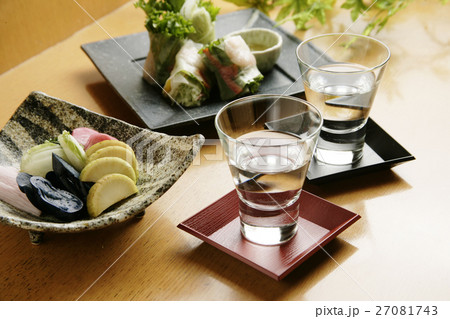 冷酒とおつまみ 冷酒とおつまみ 27081743