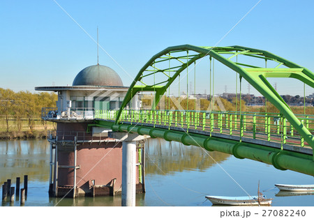 柴又散歩：金町浄水場取水塔　第三取水塔　 27082240