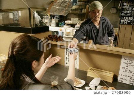 居酒屋シーン 居酒屋シーン 27082900
