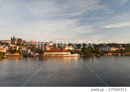 Early morning. View of Prague Castle Early morning. View of Prague Castle 27089352
