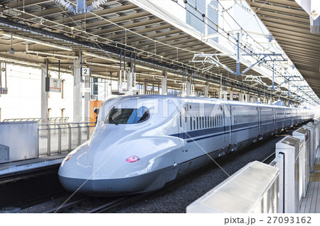 東海道新幹線　新横浜駅 27093162