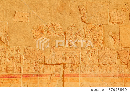 Hieroglyphic carvings on the exterior walls Hieroglyphic carvings on the exterior walls 27093840