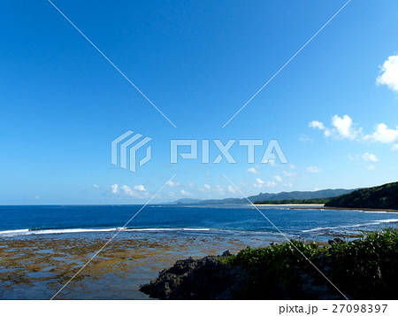 富野の海岸から石垣中北部方面の眺め 富野の海岸から石垣中北部方面の眺め 27098397