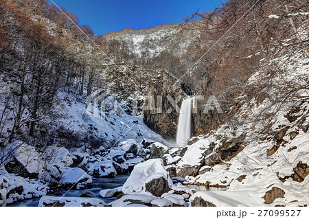 苗名滝　雪景色 27099527