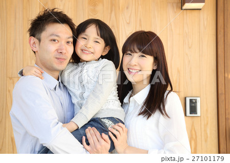 幸せ家族の写真素材