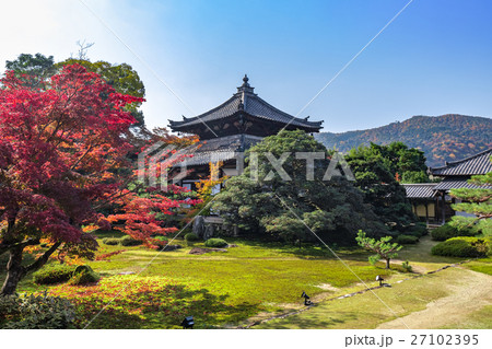 舎利殿・庭枯山水園（鹿王院） 27102395