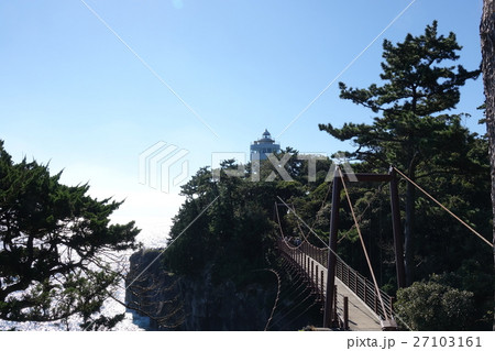 城ヶ崎 伊豆門脇灯台と吊り橋 27103161