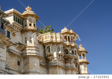 Udaipur Palace detail Udaipur Palace detail 27103942