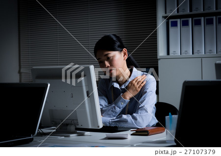 ブラック企業 27107379