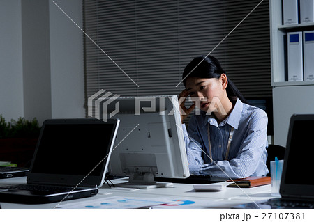 ブラック企業 27107381