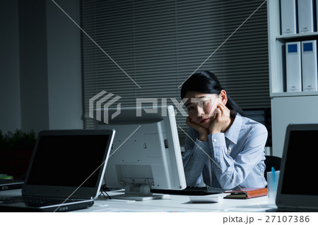 ブラック企業 27107386