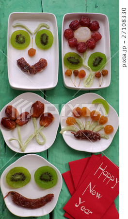 Vietnamese food for Tet, preserved fruit jam 27108330