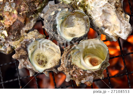 サザエのつぼ焼き サザエのつぼ焼き 27108553