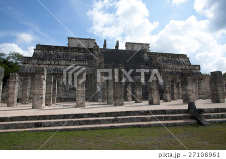 メキシコ チチェン・イッツァ遺跡 戦士の神殿 メキシコ チチェン・イッツァ遺跡 戦士の神殿 27108961