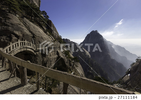 Huangshan (Yellow Mountains) China. 27111184