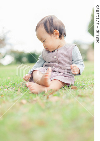 1 year old 27112885