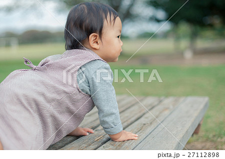 1 year old 27112898