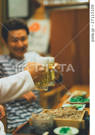 Japanese-style bar 27113109