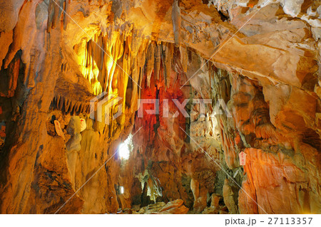 【洞川 五代松鍾乳洞】 奈良県吉野郡天川村洞川 【洞川 五代松鍾乳洞】 奈良県吉野郡天川村洞川 27113357