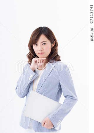 ビジネスウーマン（パソコン） 27115741