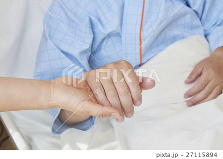 医療　病院　介護　医者　介護師　ナース　イメージシーン 27115894