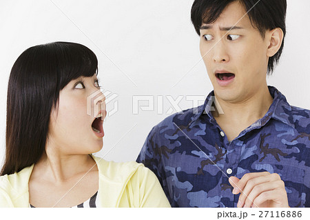 カップル 女性 男性 夫婦 人物 感情 表情 びっくり 驚く 問題 驚き ショック 失敗 トラブル カップル 女性 男性 夫婦 人物 感情 表情 びっくり 驚く 問題 驚き ショック 失敗 トラブル 27116886
