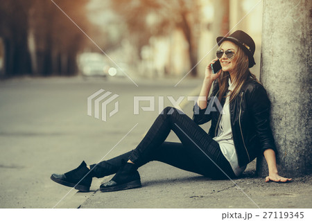 Young beautiful women 27119345