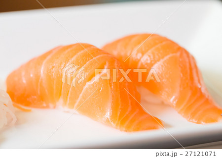 Sushi salmon on white plate 27121071