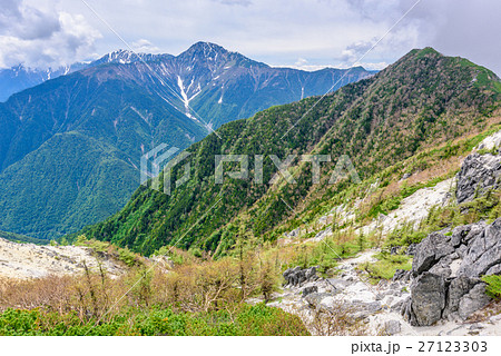 南アルプスの山並み(北岳) 27123303