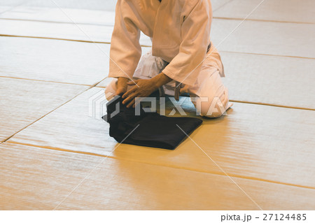 martial artist martial artist 27124485