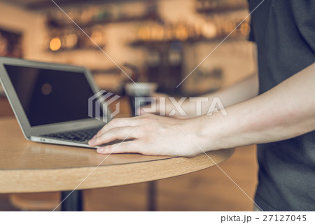 ノマドイメージ12:撮影協力:TENOHA DAIKANYAMA 27127045