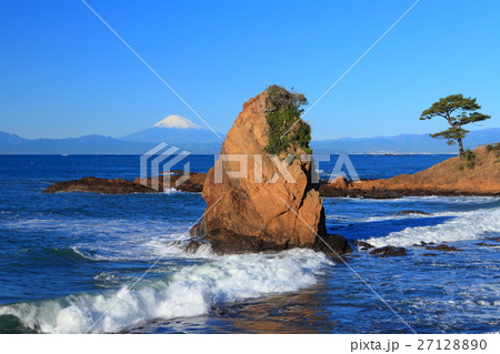 富士山と立石海岸 27128890