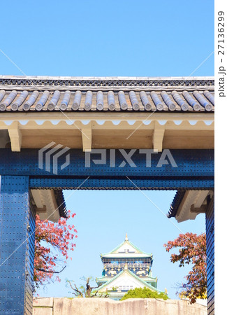 桜門から見た「大阪城天守閣」（大阪城公園／大阪市中央区） 27136299